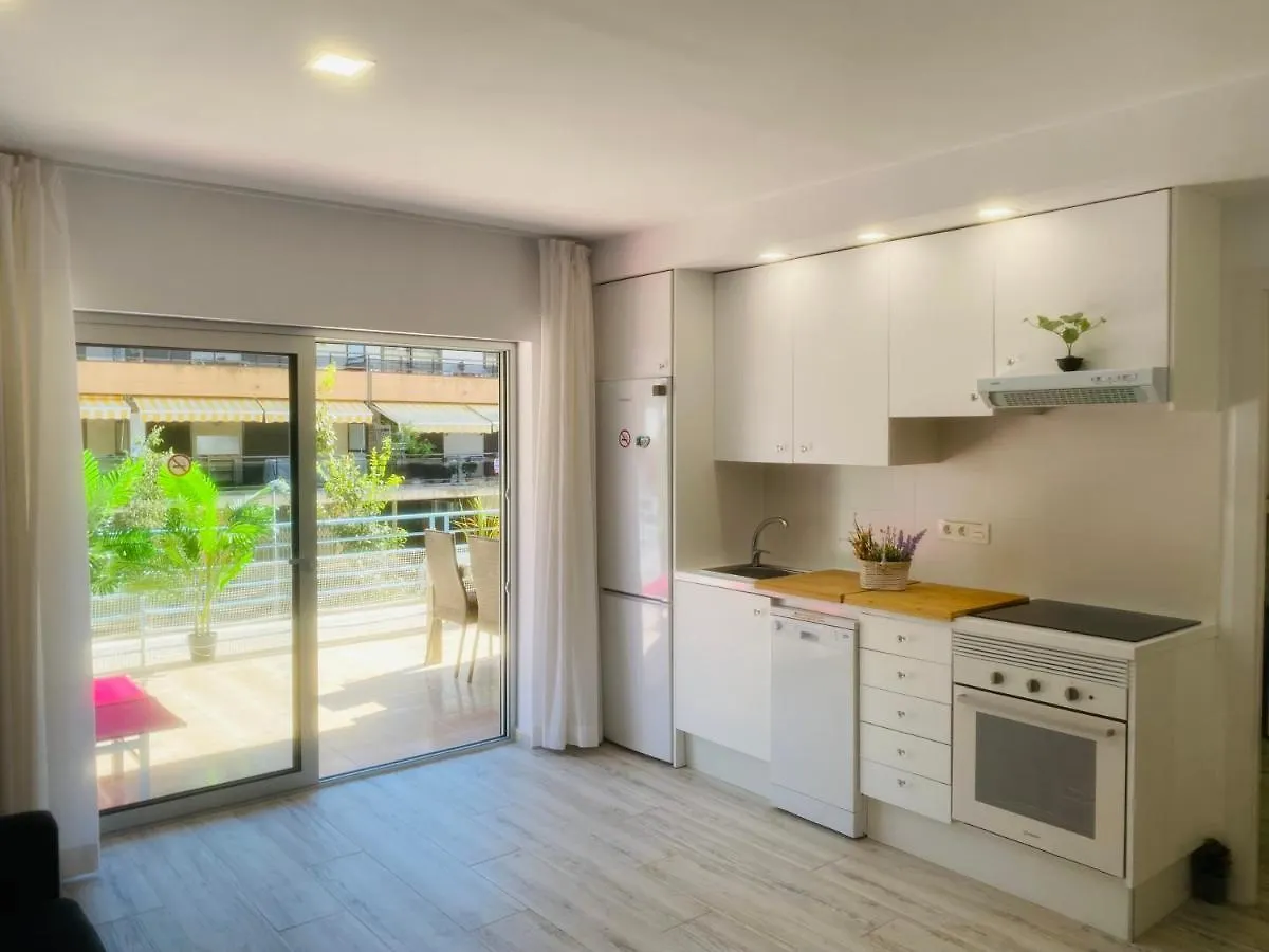 Apartamento con Terraza y Piscina Platja d'Aro  España