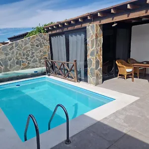 https://villa-martha.in-canary-islands.com